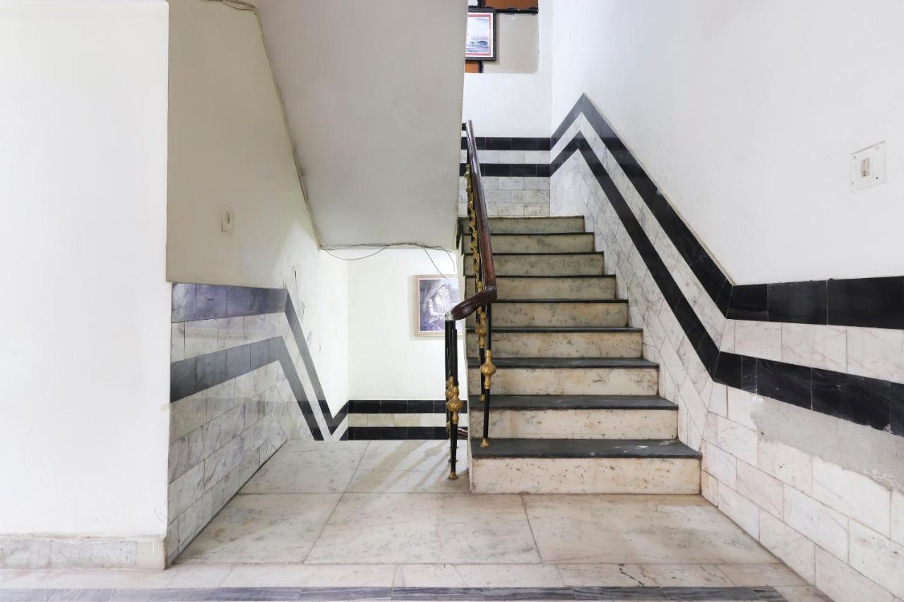 Oyo 40431 Hotel Amar Prem Lucknow Dış mekan fotoğraf